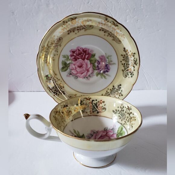 Royal Halsey Cup & Saucer - Picture 2 of 10